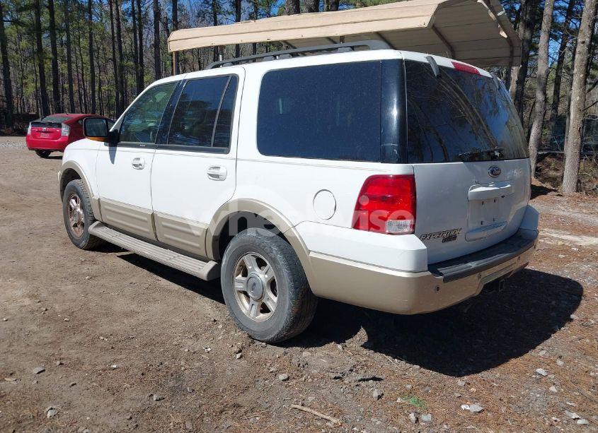 Photo 3 of 2005 Ford Expedition EDDIE BAUER/KING RANCH (VIN 1FMFU185X5LB08759)
