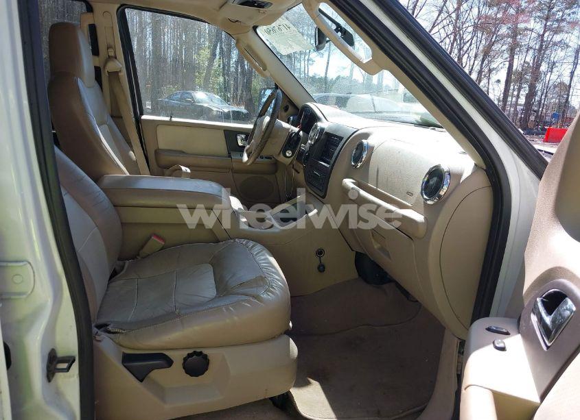 Photo 5 of 2005 Ford Expedition EDDIE BAUER/KING RANCH (VIN 1FMFU185X5LB08759)