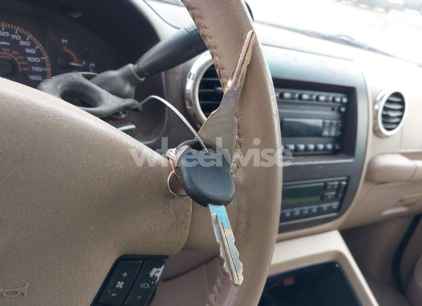 Photo 11 of 2003 Ford Expedition EDDIE BAUER (VIN 1FMFU18L03LB24609)