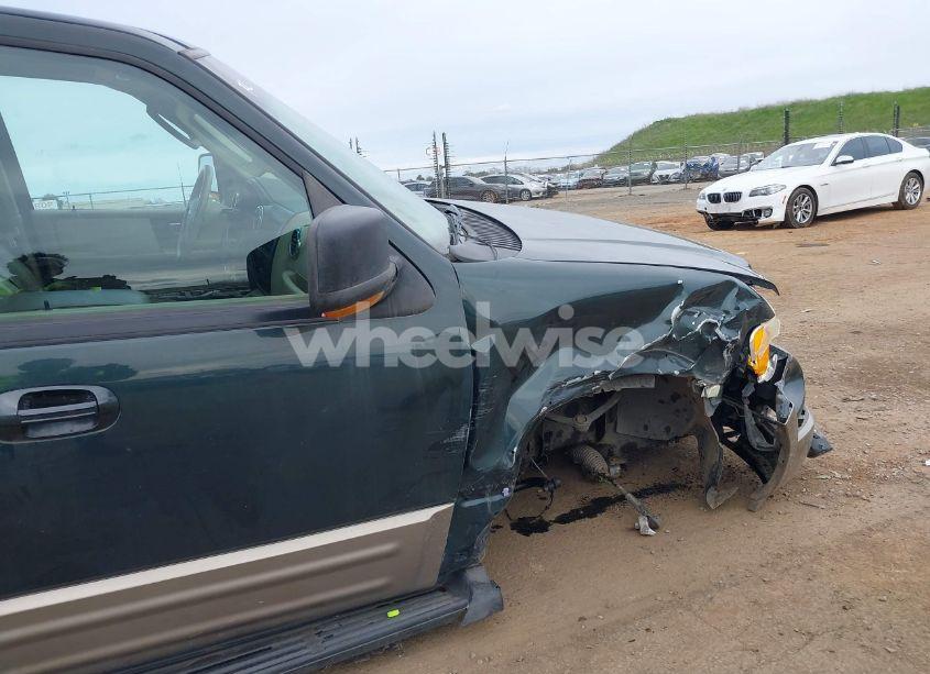 Photo 6 of 2003 Ford Expedition EDDIE BAUER (VIN 1FMFU18L03LB24609)