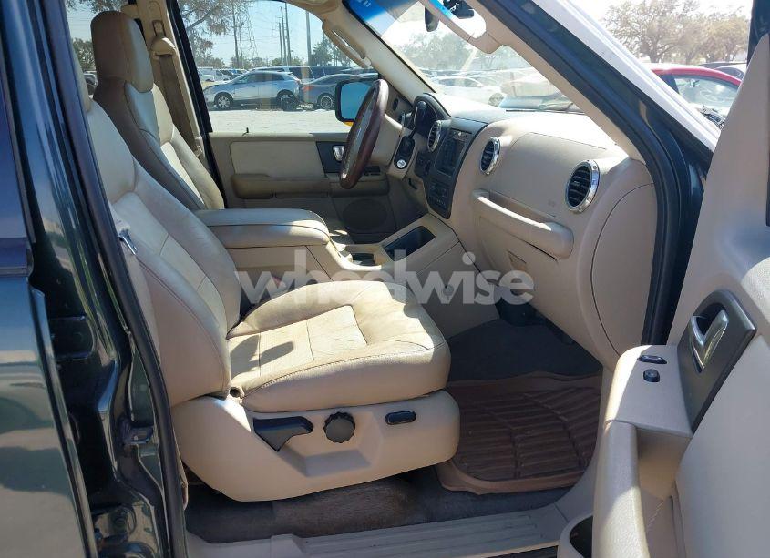 Photo 5 of 2004 Ford Expedition EDDIE BAUER (VIN 1FMFU18L04LA47547)