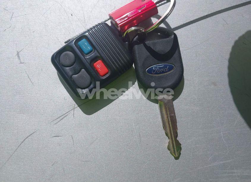 Photo 11 of 2003 Ford Expedition EDDIE BAUER (VIN 1FMFU18L13LB47252)