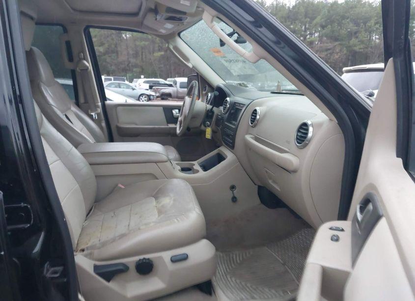 Photo 5 of 2004 Ford Expedition EDDIE BAUER (VIN 1FMFU18L14LB81337)
