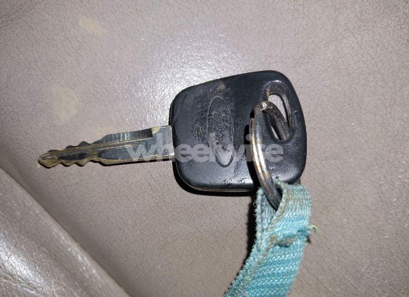 Photo 11 of 2002 Ford Expedition EDDIE BAUER (VIN 1FMFU18L22LA37339)