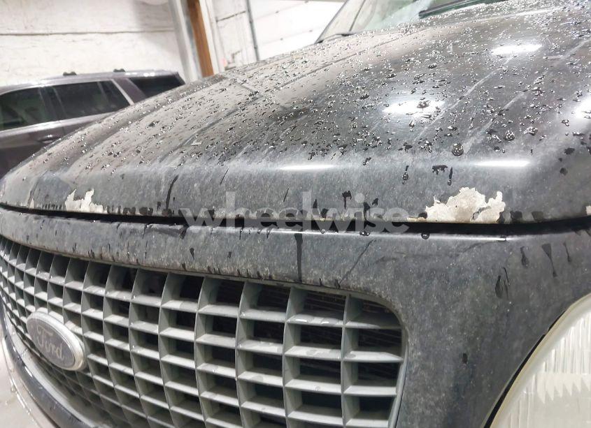 Photo 6 of 2002 Ford Expedition EDDIE BAUER (VIN 1FMFU18L22LA37339)