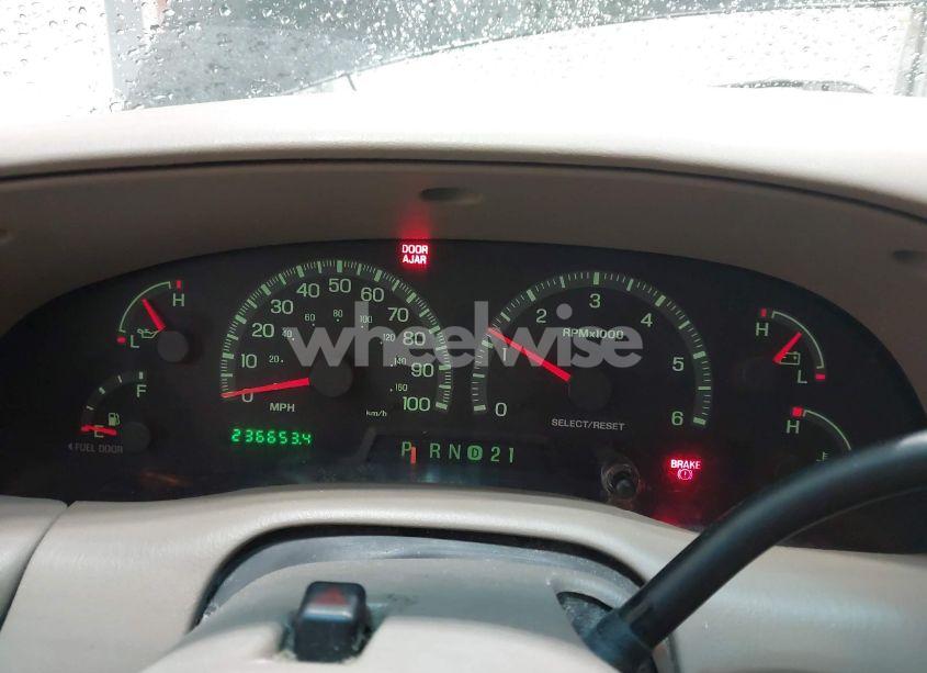 Photo 7 of 2002 Ford Expedition EDDIE BAUER (VIN 1FMFU18L22LA37339)