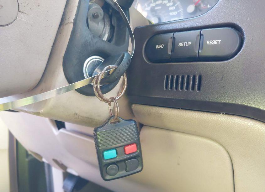 Photo 11 of 2003 Ford Expedition EDDIE BAUER (VIN 1FMFU18L23LB95472)