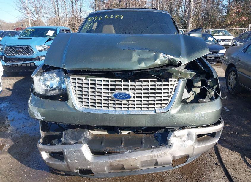 Photo 6 of 2003 Ford Expedition EDDIE BAUER (VIN 1FMFU18L23LB95472)