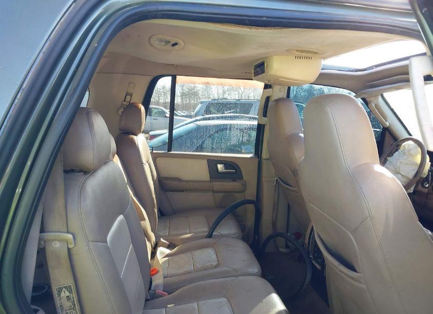 Photo 8 of 2003 Ford Expedition EDDIE BAUER (VIN 1FMFU18L23LB95472)