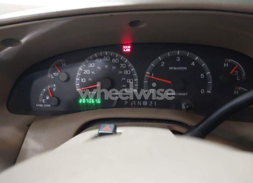 Photo 7 of 2002 Ford Expedition EDDIE BAUER (VIN 1FMFU18L32LA24390)