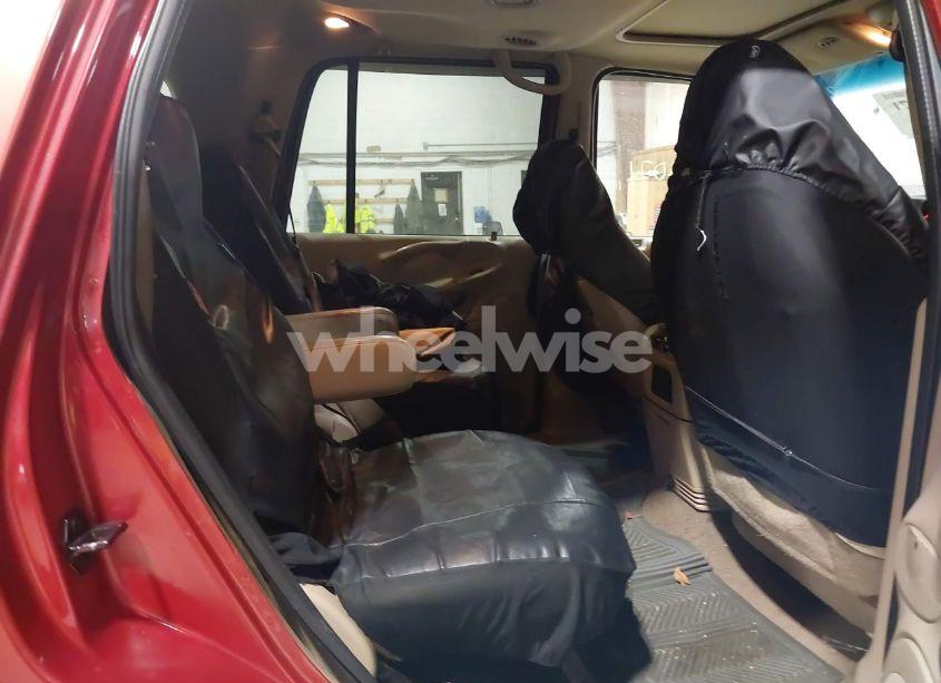 Photo 8 of 2002 Ford Expedition EDDIE BAUER (VIN 1FMFU18L32LA24390)