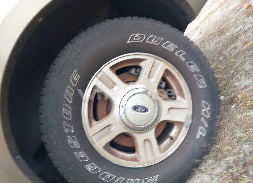 Photo 6 of 2003 Ford Expedition EDDIE BAUER (VIN 1FMFU18L33LC14675)