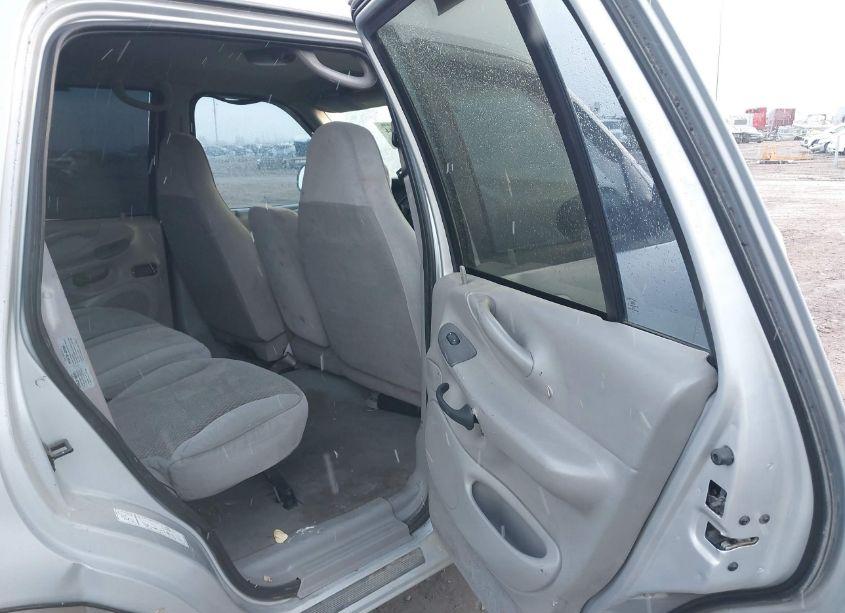 Photo 8 of 1997 Ford Expedition EDDIE BAUER/XLT (VIN 1FMFU18L3VLC01010)