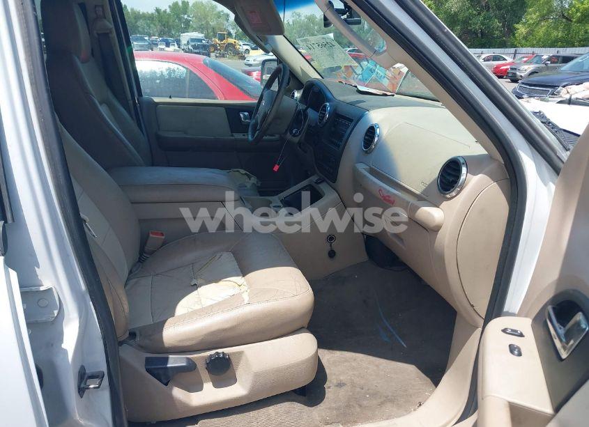 Photo 5 of 2003 Ford Expedition EDDIE BAUER (VIN 1FMFU18L43LA56816)
