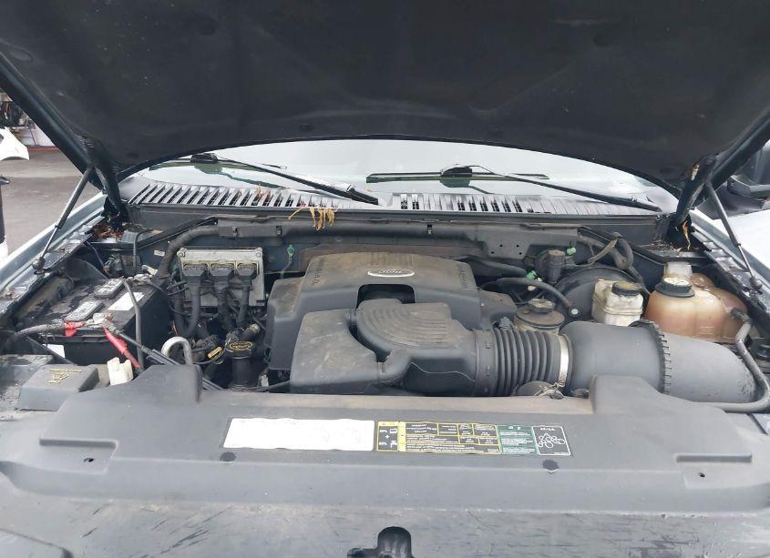 Photo 10 of 2004 Ford Expedition EDDIE BAUER (VIN 1FMFU18L44LA43839)