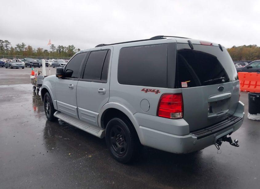 Photo 3 of 2004 Ford Expedition EDDIE BAUER (VIN 1FMFU18L44LA43839)