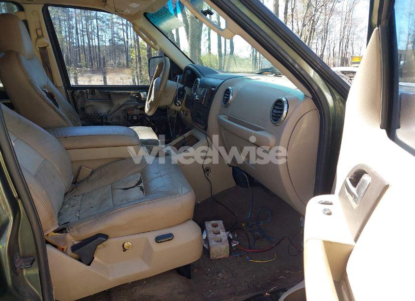 Photo 5 of 2004 Ford Expedition EDDIE BAUER (VIN 1FMFU18L44LA50578)