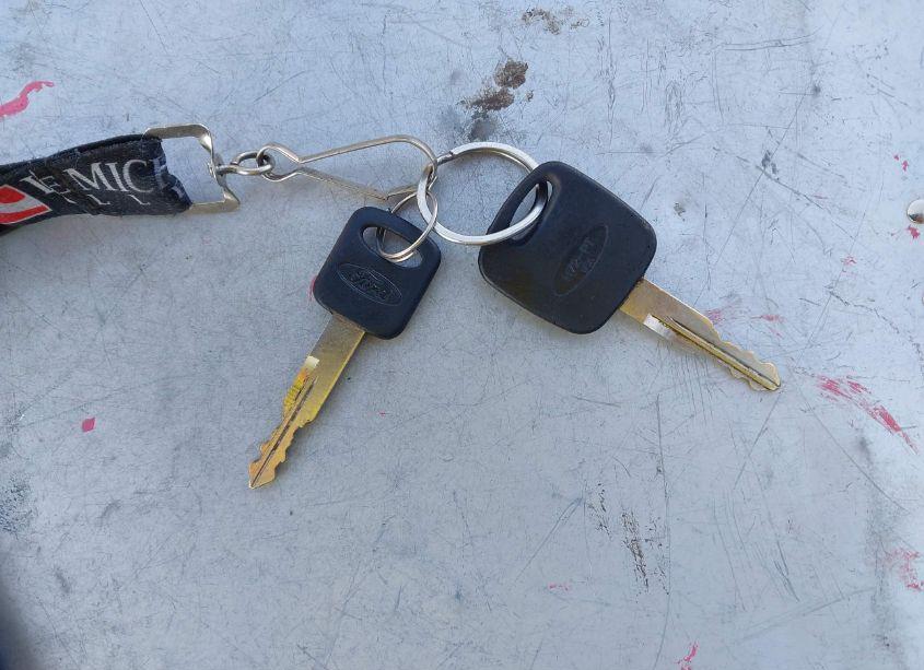 Photo 11 of 2000 Ford Expedition EDDIE BAUER (VIN 1FMFU18L4YLB10932)