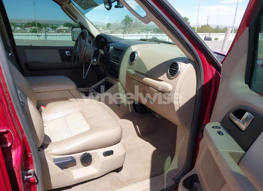 Photo 5 of 2004 Ford Expedition EDDIE BAUER (VIN 1FMFU18L54LB25563)