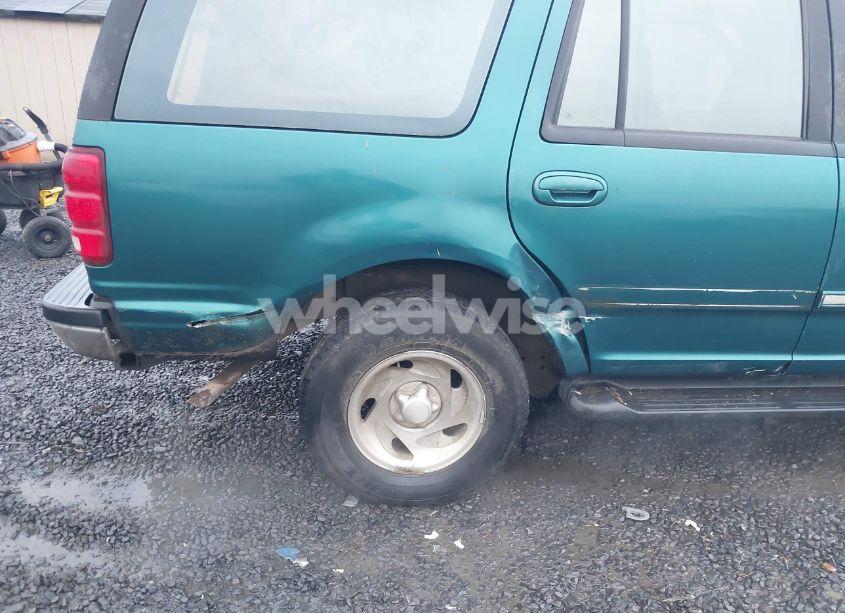 Photo 6 of 1997 Ford Expedition EDDIE BAUER/XLT (VIN 1FMFU18L5VLA76107)