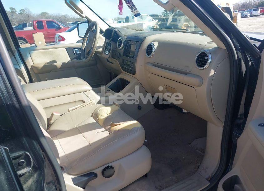 Photo 5 of 2004 Ford Expedition EDDIE BAUER (VIN 1FMFU18L64LB21909)
