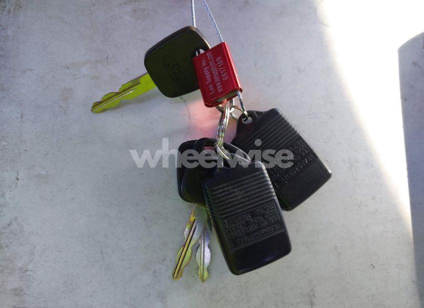 Photo 11 of 1997 Ford Expedition EDDIE BAUER/XLT (VIN 1FMFU18L7VLB13867)