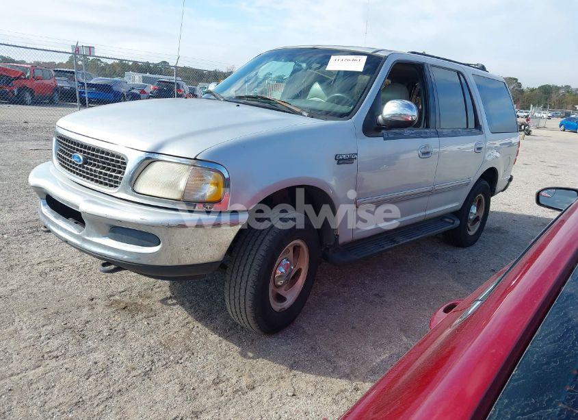Photo 2 of 1997 Ford Expedition EDDIE BAUER/XLT (VIN 1FMFU18L7VLB17739)