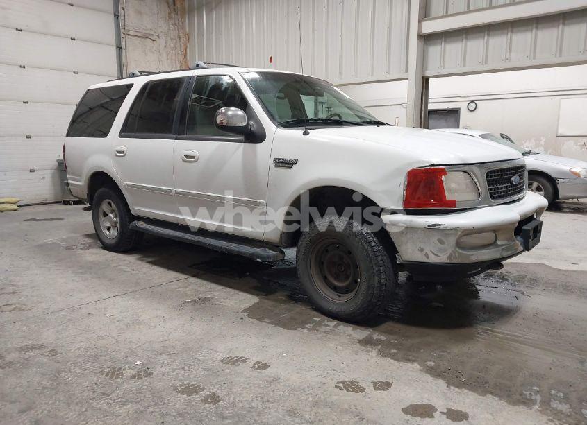 1997 Ford Expedition EDDIE BAUER/XLT (VIN 1FMFU18L7VLC02628) main photo