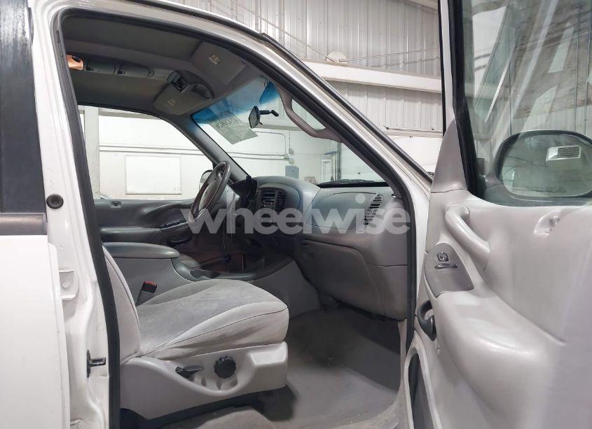 Photo 5 of 1997 Ford Expedition EDDIE BAUER/XLT (VIN 1FMFU18L7VLC02628)