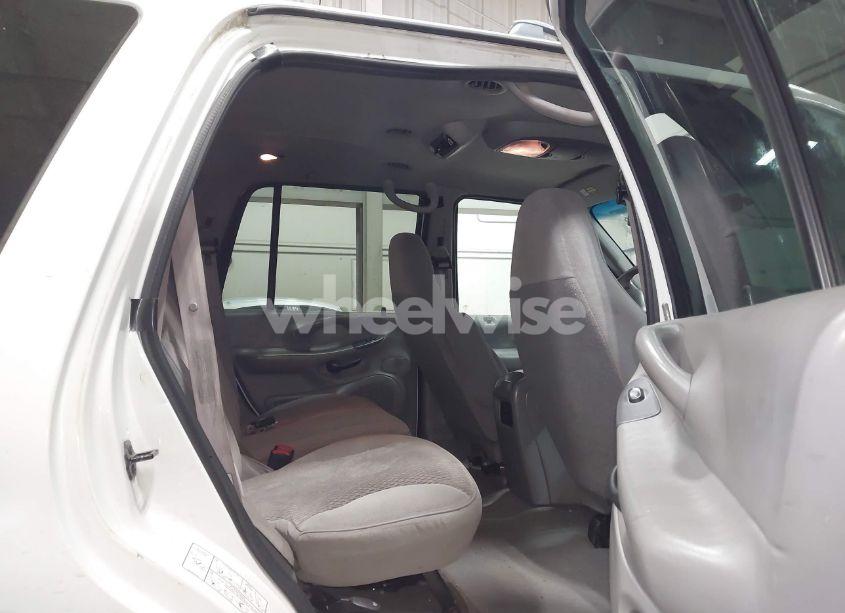 Photo 8 of 1997 Ford Expedition EDDIE BAUER/XLT (VIN 1FMFU18L7VLC02628)