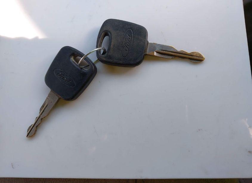 Photo 11 of 2000 Ford Expedition EDDIE BAUER (VIN 1FMFU18L8YLB89215)