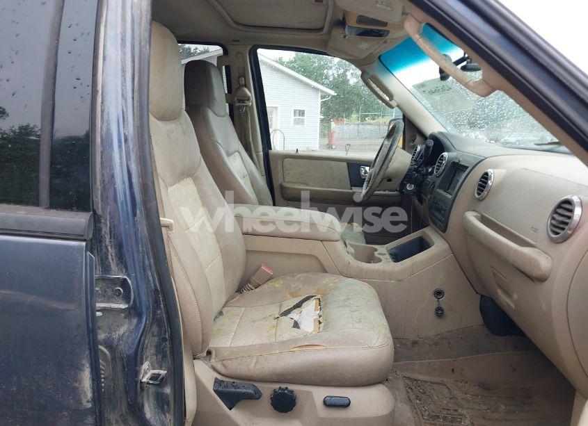 Photo 5 of 2003 Ford Expedition EDDIE BAUER (VIN 1FMFU18L93LA13394)