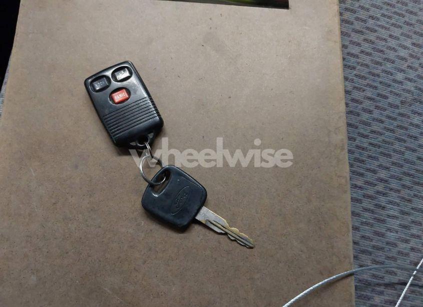 Photo 11 of 1997 Ford Expedition EDDIE BAUER/XLT (VIN 1FMFU18L9VLB67896)