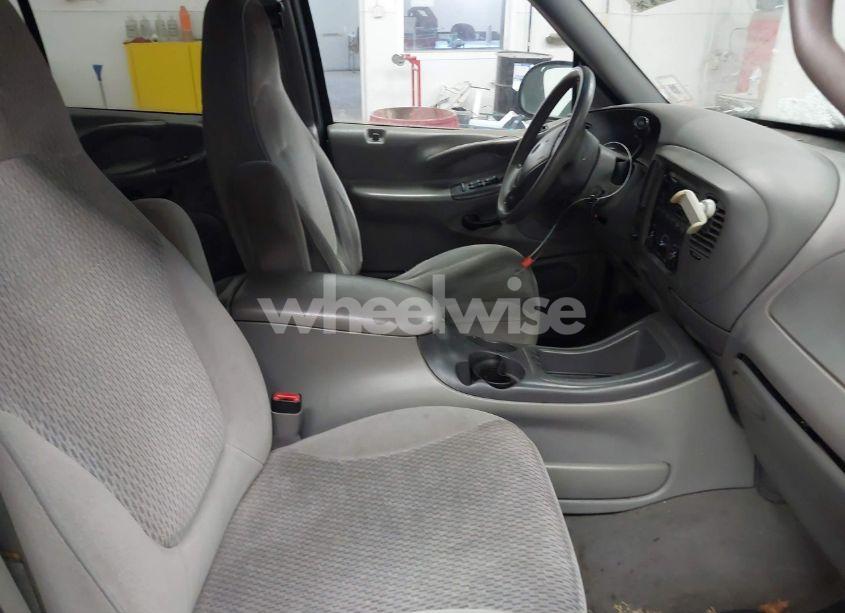 Photo 5 of 1997 Ford Expedition EDDIE BAUER/XLT (VIN 1FMFU18L9VLB67896)