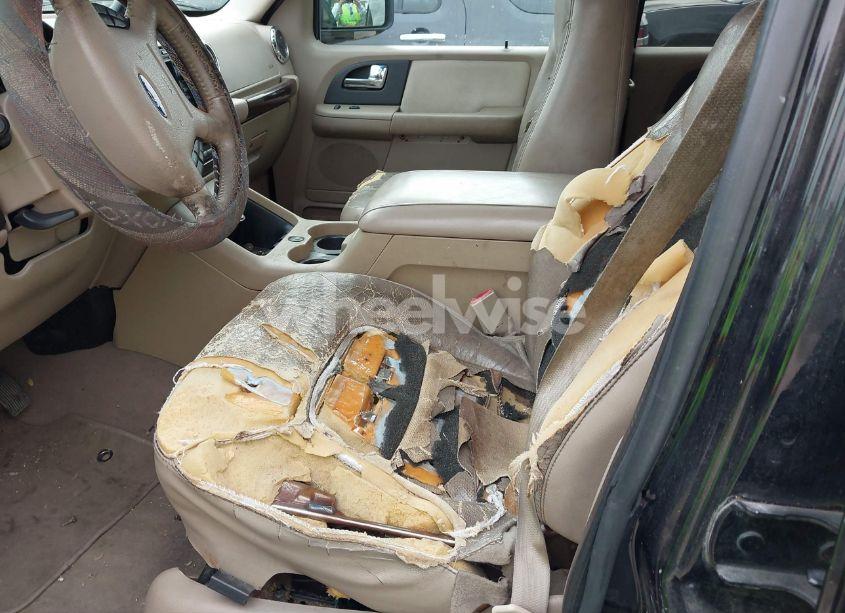 Photo 6 of 2005 Ford Expedition LIMITED (VIN 1FMFU19515LA60065)