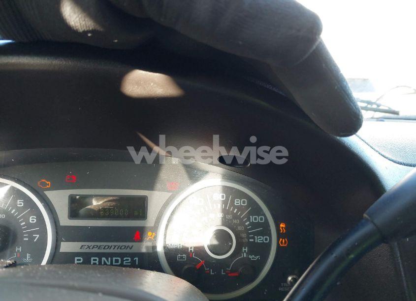 Photo 7 of 2006 Ford Expedition LIMITED (VIN 1FMFU19516LA36379)