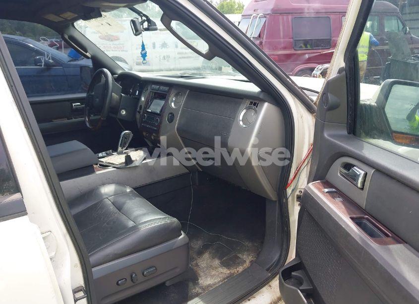 Photo 5 of 2008 Ford Expedition LIMITED (VIN 1FMFU19518LA23697)