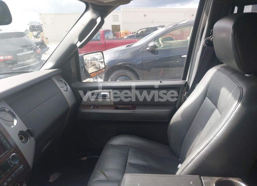 Photo 5 of 2008 Ford Expedition LIMITED (VIN 1FMFU19548LA26271)