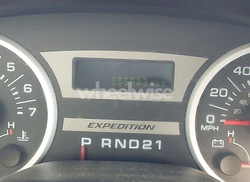 Photo 7 of 2005 Ford Expedition LIMITED (VIN 1FMFU19555LA31748)