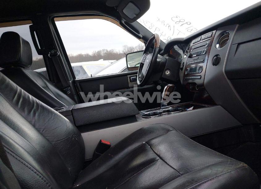 Photo 5 of 2008 Ford Expedition LIMITED (VIN 1FMFU19568LA81983)