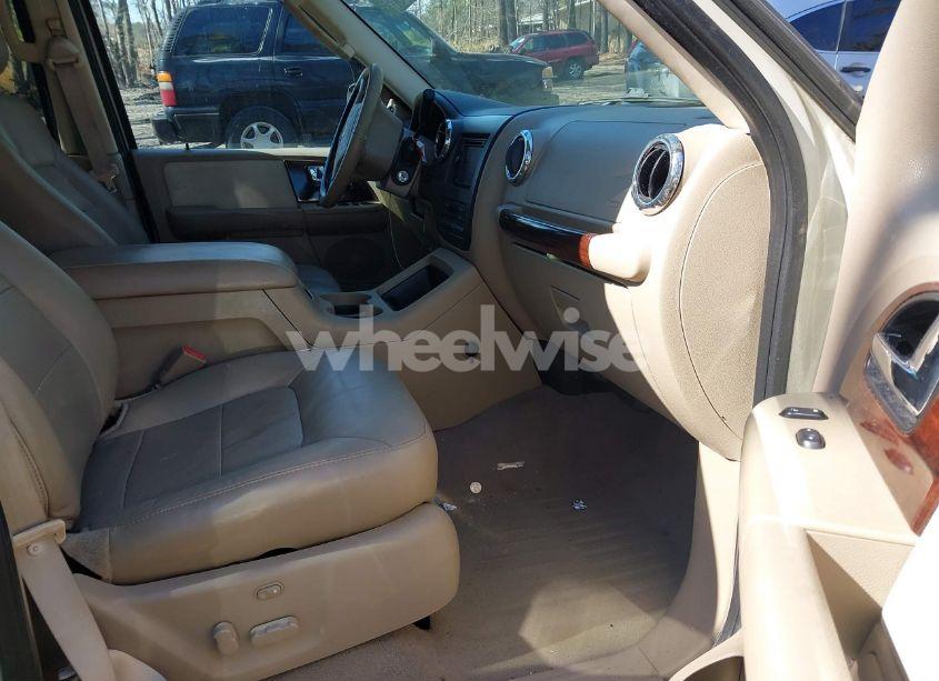 Photo 5 of 2006 Ford Expedition LIMITED (VIN 1FMFU19576LA66177)