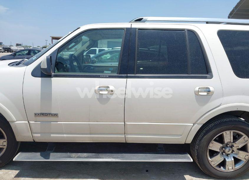 Photo 14 of 2008 Ford Expedition LIMITED (VIN 1FMFU19588LA51660)