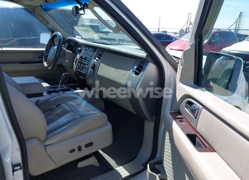 Photo 5 of 2009 Ford Expedition LIMITED (VIN 1FMFU19589EB10972)