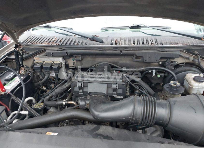 Photo 10 of 2005 Ford Expedition LIMITED (VIN 1FMFU19595LA03497)