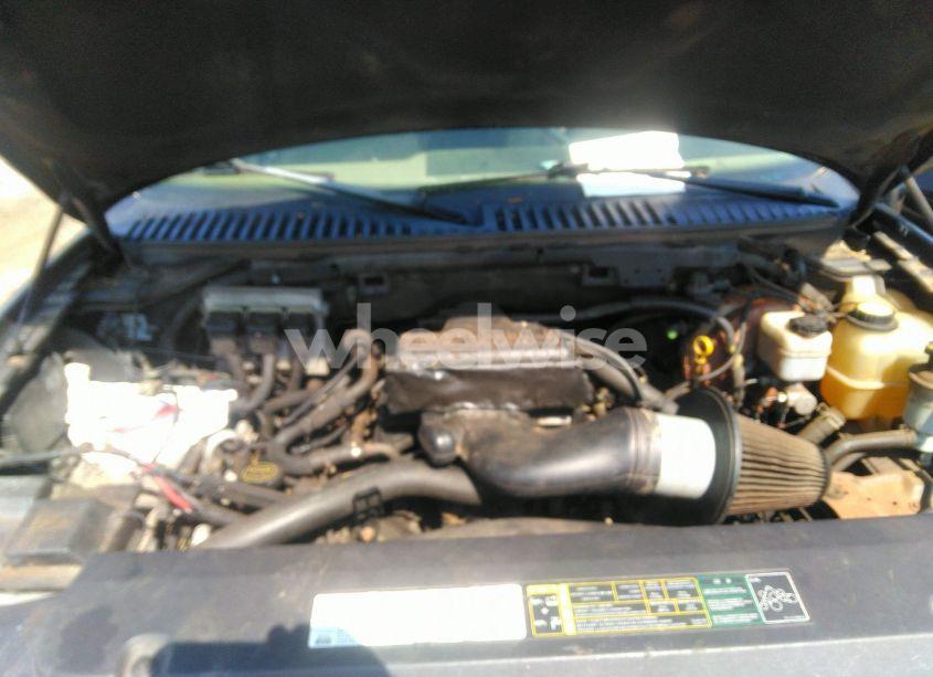 Photo 10 of 2005 Ford Expedition LIMITED (VIN 1FMFU20505LA71142)