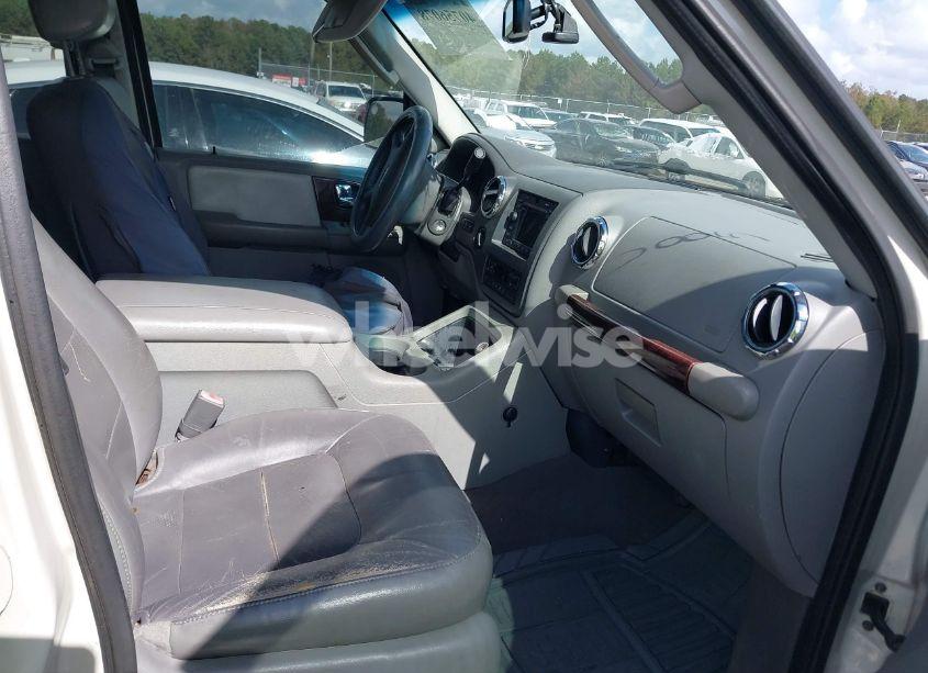 Photo 5 of 2006 Ford Expedition LIMITED (VIN 1FMFU20526LA91085)