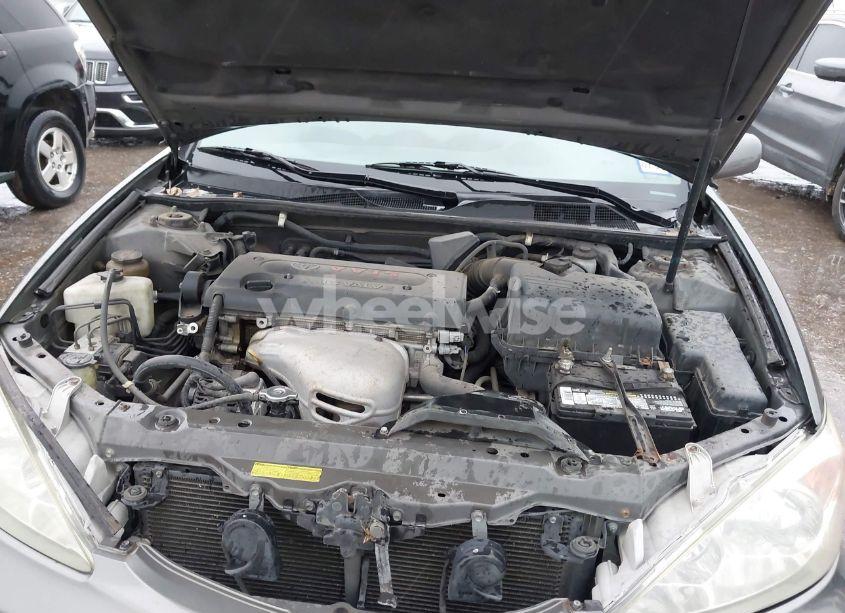 Photo 10 of 2002 Toyota Camry LE (VIN 1FMFU20545L******)