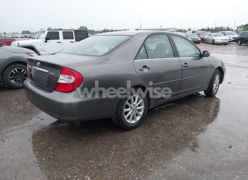 Photo 4 of 2002 Toyota Camry LE (VIN 1FMFU20545L******)