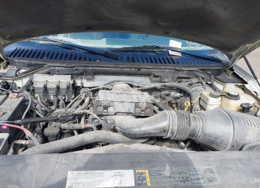 Photo 10 of 2006 Ford Expedition LIMITED (VIN 1FMFU20546UA63725)