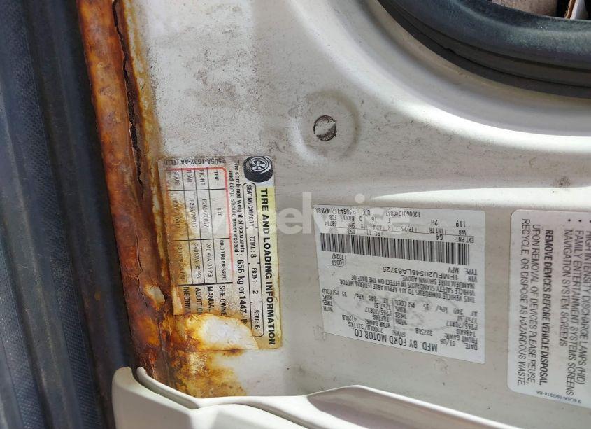 Photo 9 of 2006 Ford Expedition LIMITED (VIN 1FMFU20546UA63725)